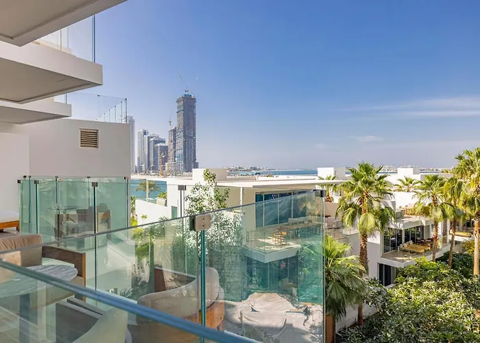 Daniels Five Palm Sea View 2Br With Maids Room